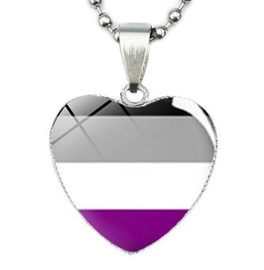 Collier Avec Beau Pendentif Coeur Asexuel