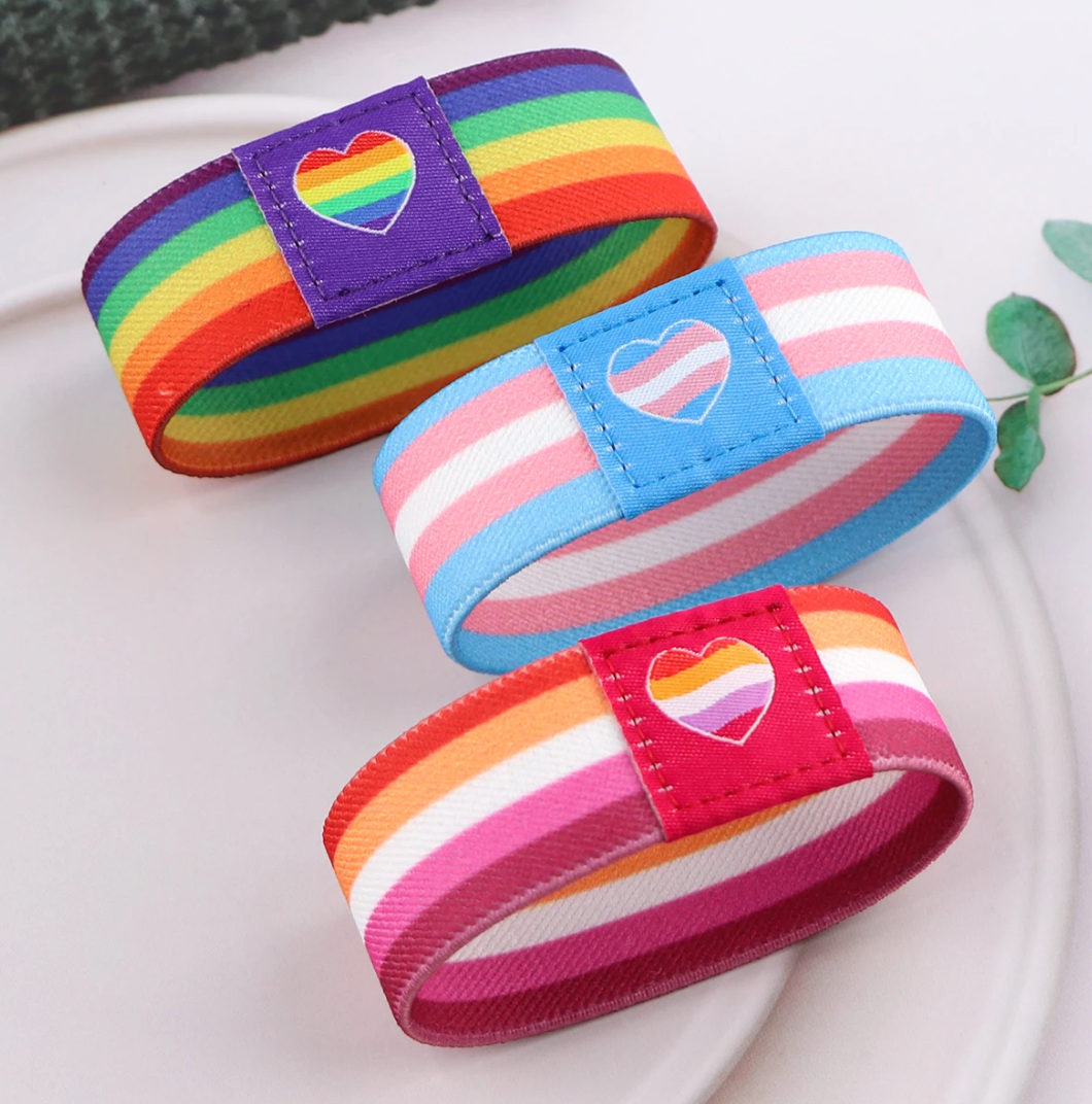 Bracelet élastique avec coeur - transgenre