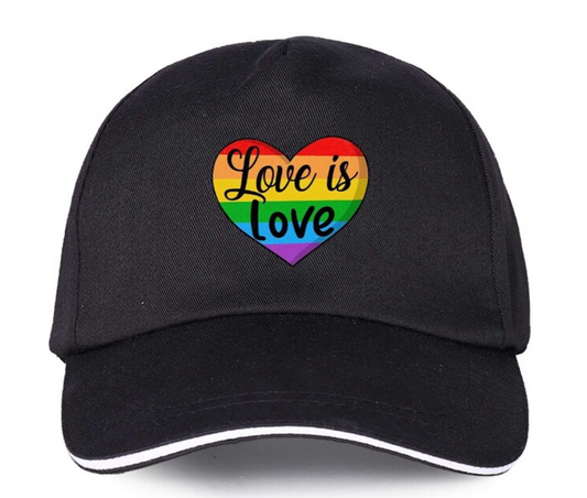 Casquette baseball noire "Love is Love"