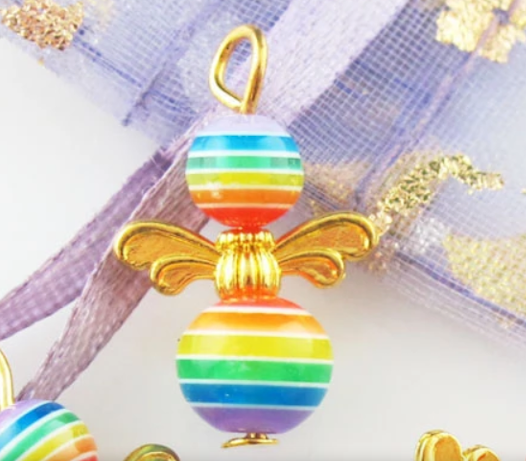 Pendentif ange gardien arc-en-ciel