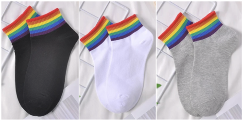 Chaussettes baskets blanches, grises ou noires à rayures arc-en-ciel
