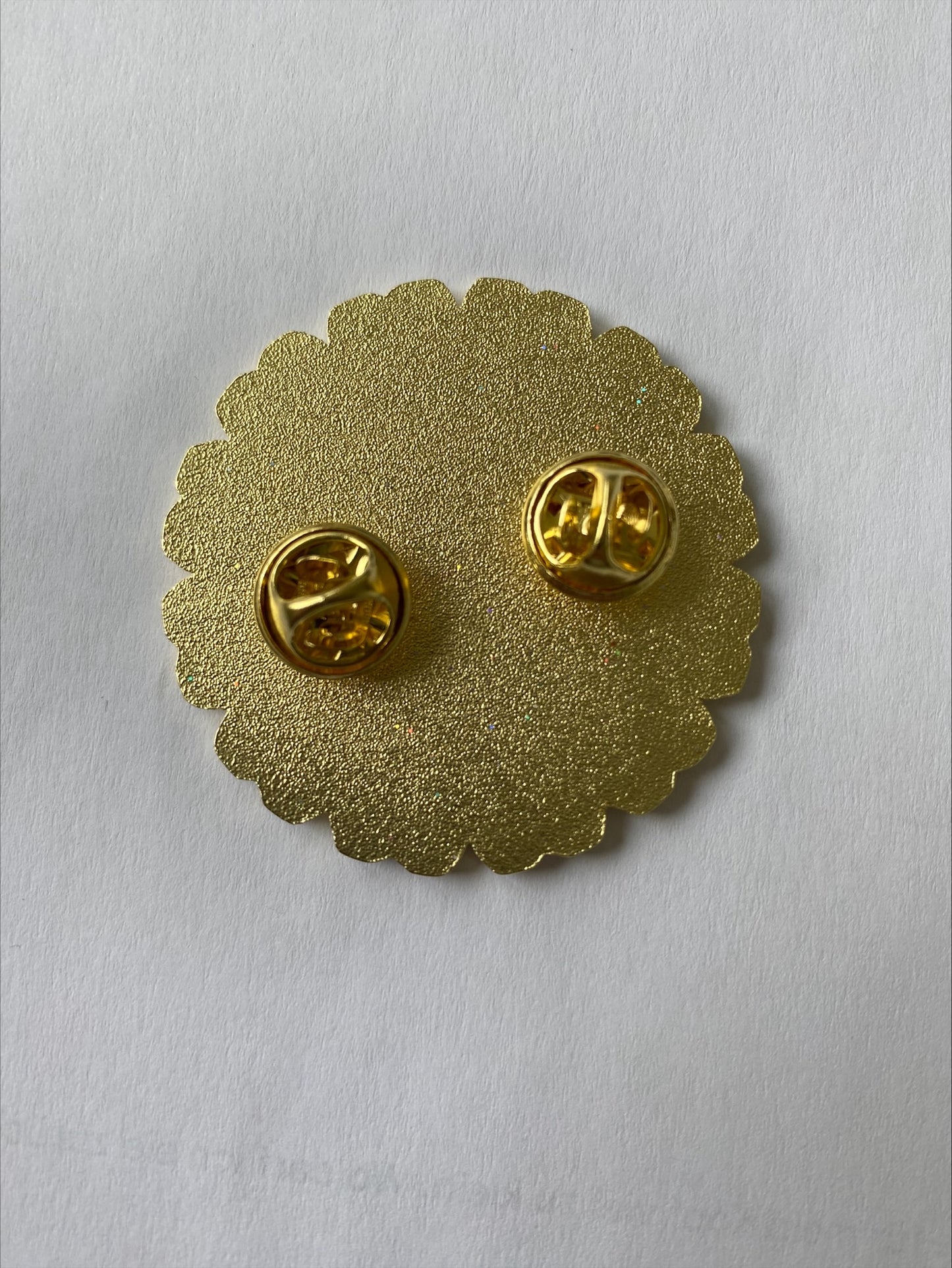 PIN grand "AIMEZ-VOUS"