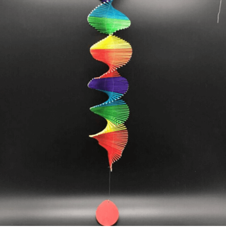 Windspiel In Regenbogenfarben Aus Holz