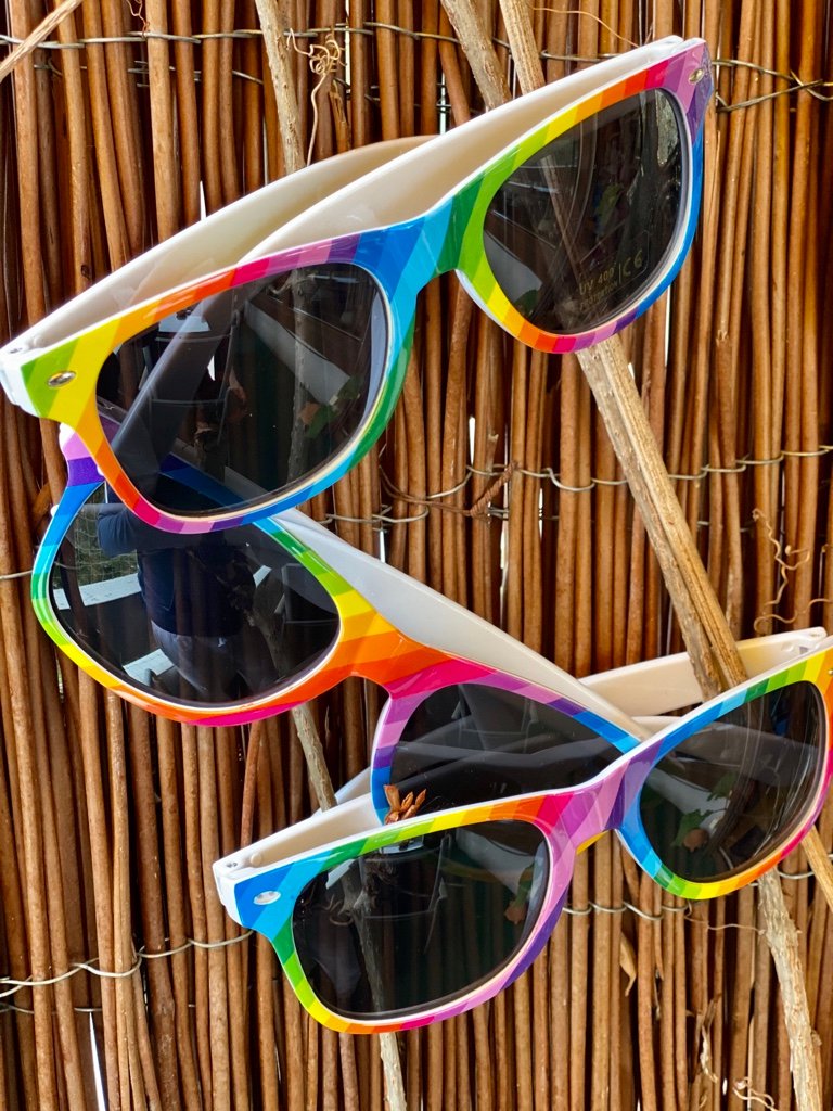 Coole Regenbogen Sonnenbrille