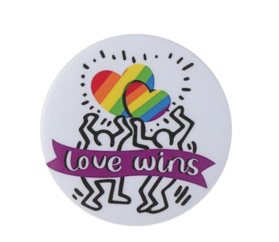 Button white "Love Wins"