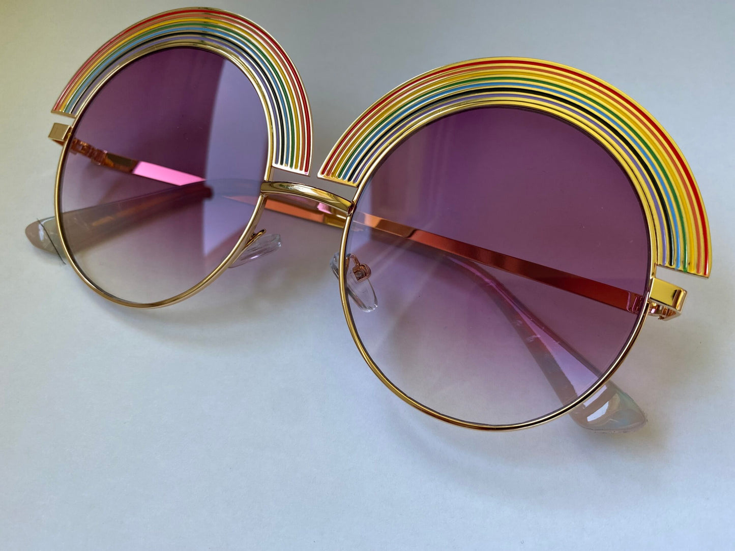 Oversize Regenbogenbrille inkl. Brillen-Etui